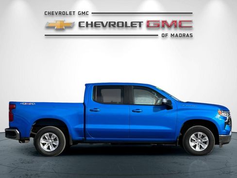 Used 2025 Chevrolet Silverado 1500 LT image 2