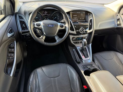 Used 2014 Ford Focus Titanium FWD image 15