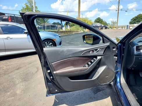 Used 2017 MAZDA MAZDA3 Grand Touring w/ Premium Equipment Package FWD image 24