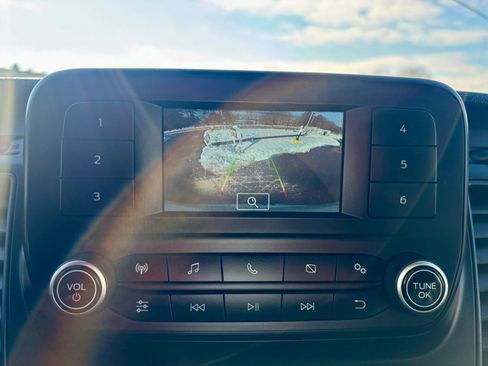 Used 2023 Ford Transit 250 Medium Roof image 19