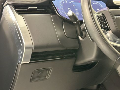 Certified 2023 Land Rover Range Rover Autobiography image 12