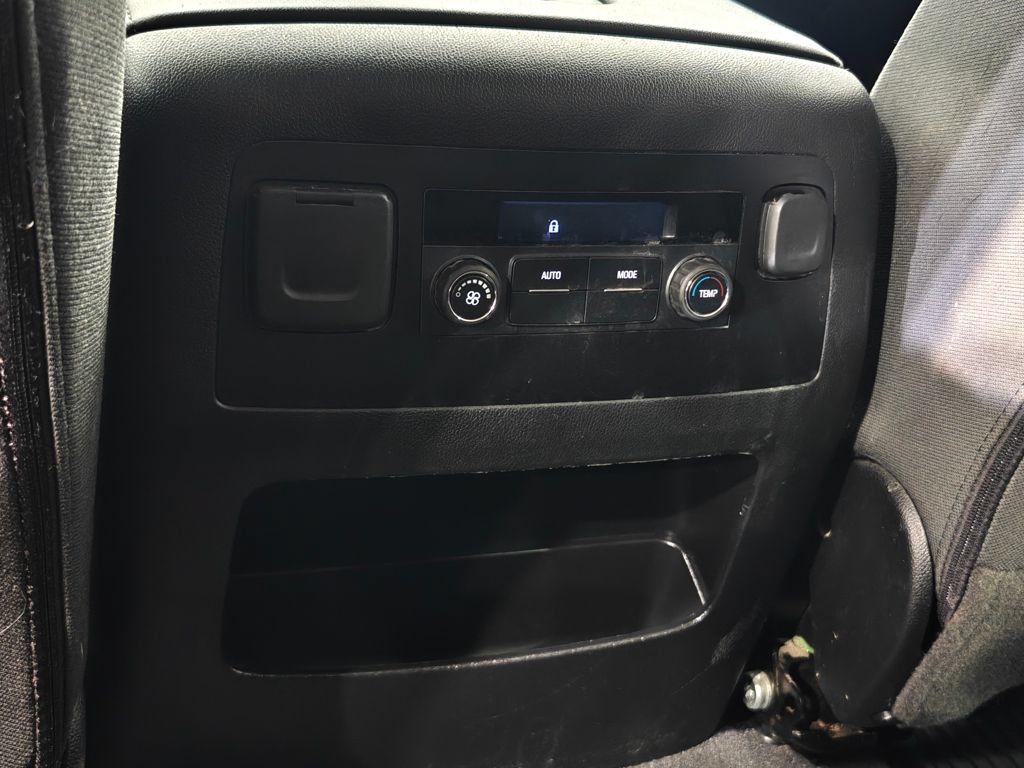 Used 2020 GMC Yukon SLE w/ SLE Value Package AWD/4WD image 30