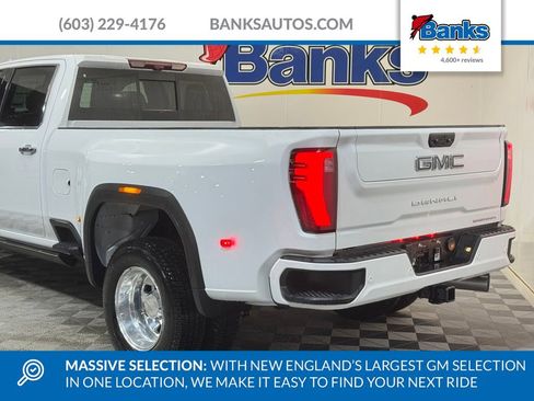 New 2026 GMC Sierra 3500 Denali Ultimate AWD/4WD image 7