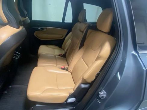 Used 2019 Volvo XC90 T6 Momentum w/ Advanced Package AWD/4WD image 14