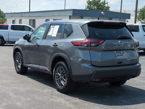 Used 2024 Nissan Rogue S AWD/4WD image 8