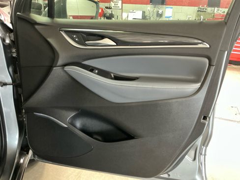 Used 2018 Buick Enclave Essence w/ Trailering Package FWD image 16