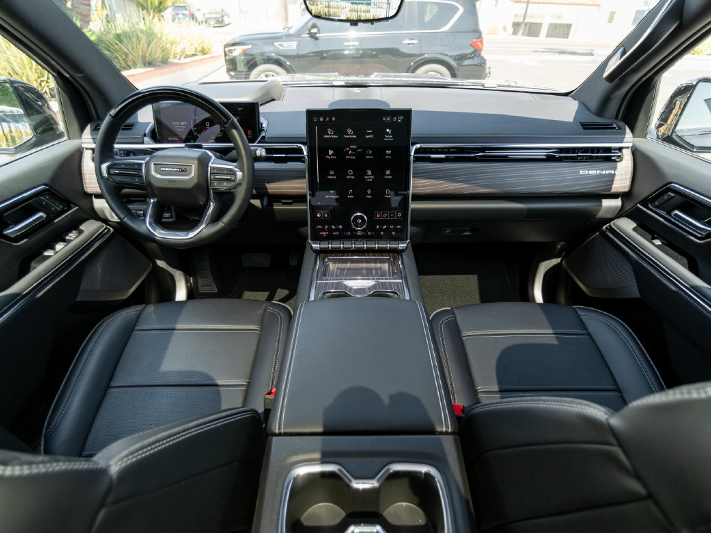 Used 2025 GMC Sierra EV Denali AWD/4WD image 33