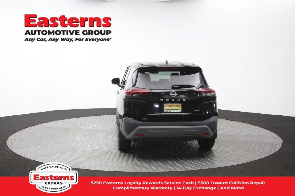 Used 2023 Nissan Rogue S AWD/4WD image 39
