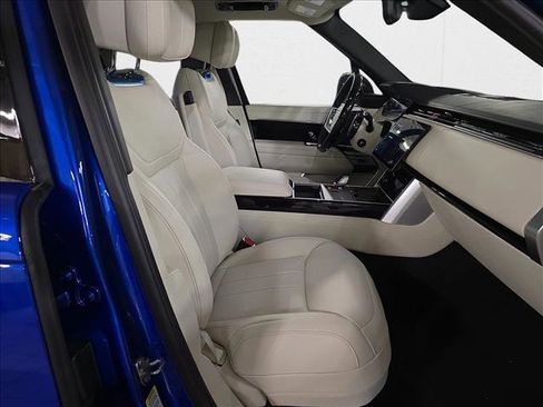 New 2025 Land Rover Range Rover Autobiography image 10