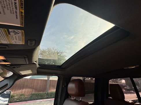 Used 2012 Ford F250 King Ranch w/ King Ranch w/Chrome Pkg image 23