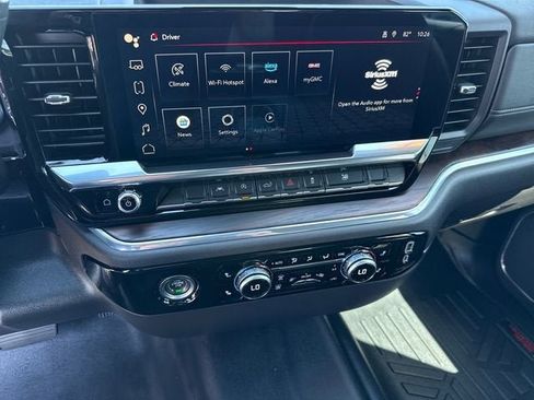 Used 2024 GMC Sierra 1500 SLT AWD/4WD image 18