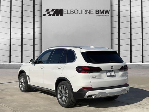 New 2026 BMW X5 sDrive40i w/ Premium Package image 6