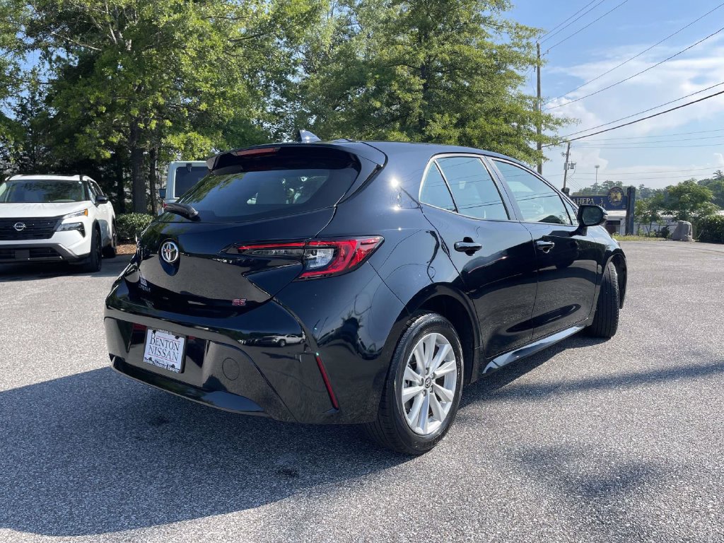Used 2025 Toyota Corolla SE FWD image 3