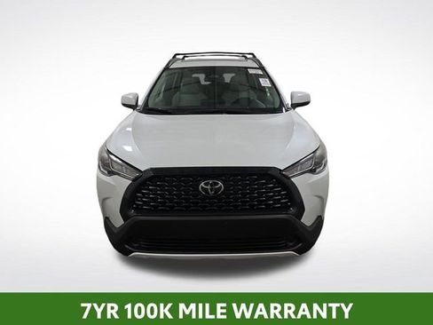 Used 2023 Toyota Corolla Cross LE image 2
