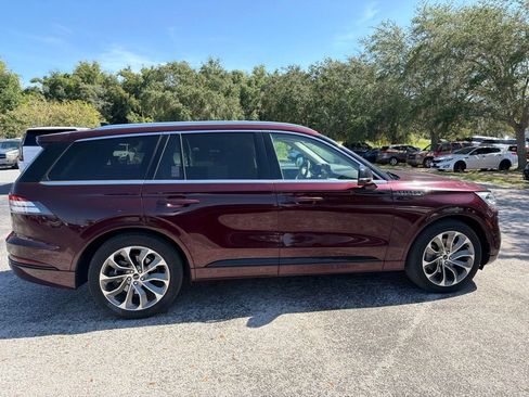 Used 2022 Lincoln Aviator Grand Touring w/ Equipment Group 301A AWD/4WD image 2