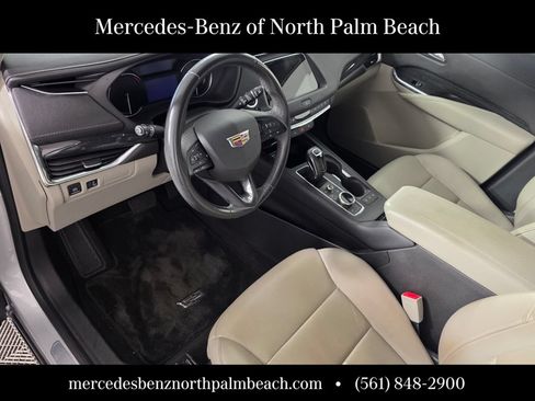 Used 2019 Cadillac XT4 Premium Luxury w/ Driver Awareness Package FWD image 10