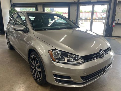 Used 2015 Volkswagen Golf TDI S FWD image 16