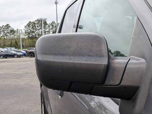 Used 2021 Nissan Titan S w/ S Utility Package image 11