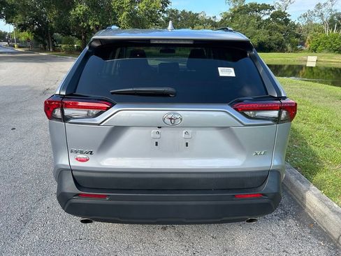 Used 2024 Toyota RAV4 XLE FWD image 5