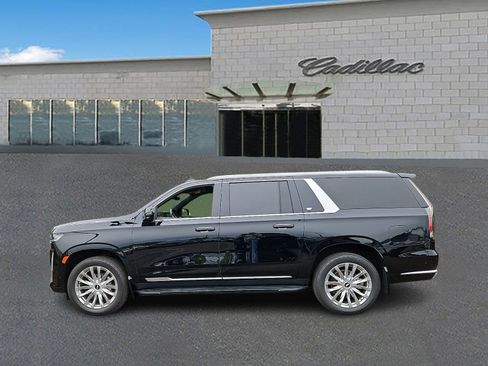 Used 2024 Cadillac Escalade ESV Premium Luxury AWD/4WD image 7