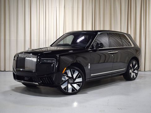 New 2026 Rolls-Royce Cullinan AWD/4WD image 1