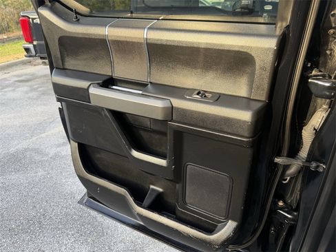 Used 2016 Ford F150 XLT w/ Trailer Tow Package image 26