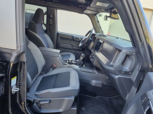 Used 2025 Ford Bronco Big Bend image 27