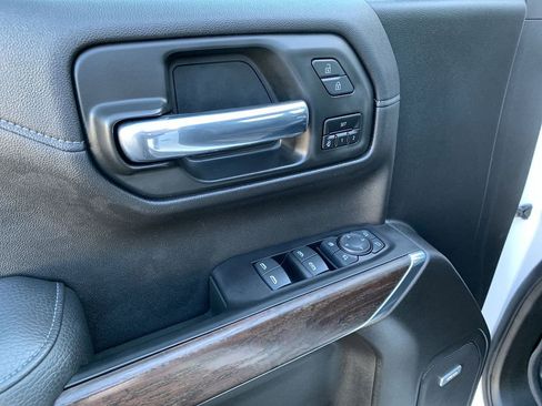 Used 2021 GMC Sierra 1500 Denali w/ Denali Ultimate Package image 17