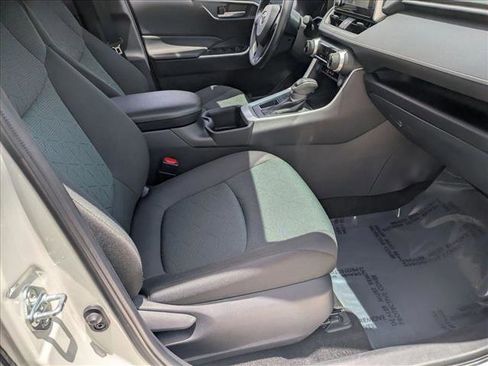 Certified 2025 Toyota RAV4 XLE FWD image 18