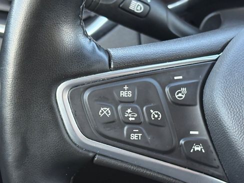 Used 2023 Chevrolet Equinox LT image 19