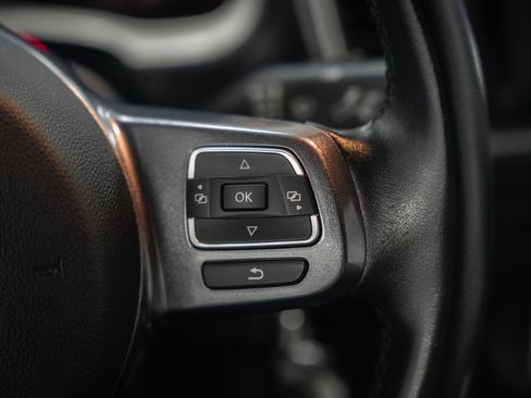 Used 2014 Volkswagen Beetle 2.5 image 29