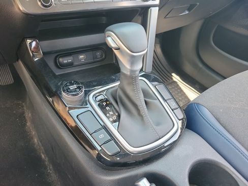 Used 2024 Kia Seltos S FWD image 12