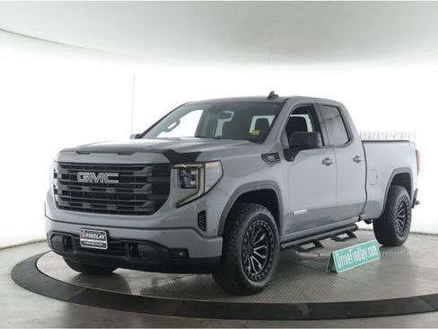 Used 2024 GMC Sierra 1500 Elevation w/ LPO, Elevation Black Package AWD/4WD image 10