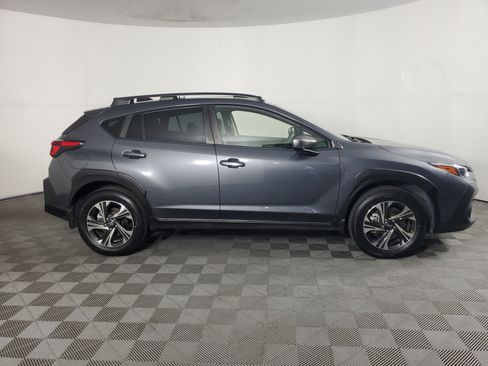 Used 2024 Subaru Crosstrek 2.0i Premium AWD/4WD image 3