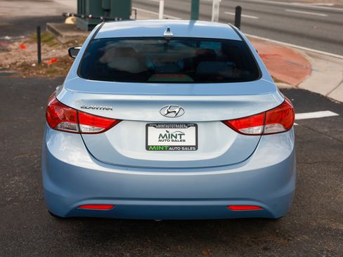 Used 2013 Hyundai Elantra GLS w/ Preferred Pkg image 14