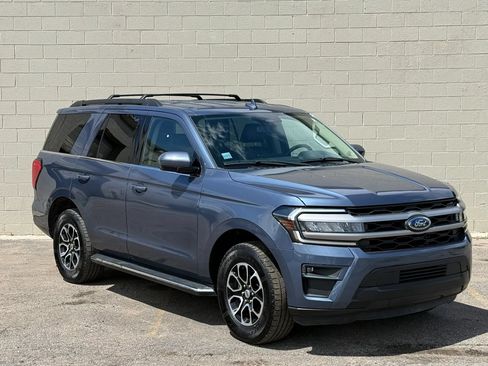 Used 2022 Ford Expedition XLT AWD/4WD image 18