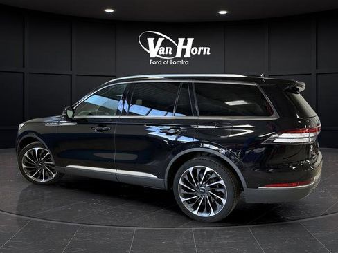 Used 2020 Lincoln Aviator Reserve w/ Equipment Group 202A image 3