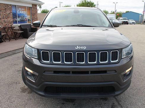 Used 2021 Jeep Compass Latitude w/ Sun and Sound Group AWD/4WD image 8