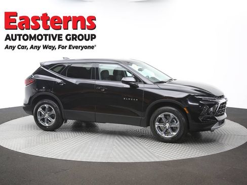 Used 2025 Chevrolet Blazer LT FWD image 47