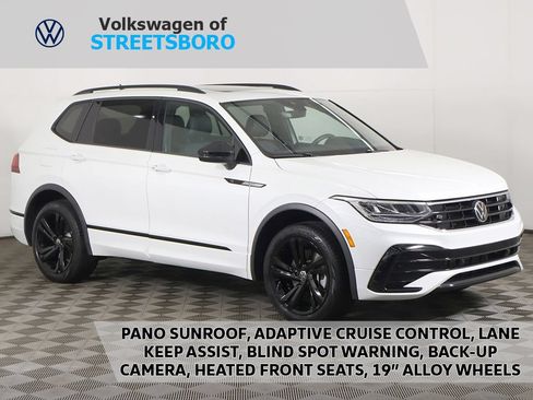 Used 2024 Volkswagen Tiguan SE R-Line AWD/4WD image 1