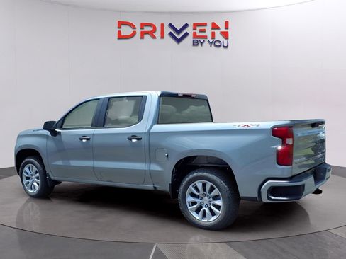 New 2026 Chevrolet Silverado 1500 Custom image 3