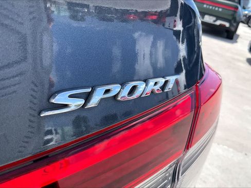 Used 2024 Honda Civic Sport image 7
