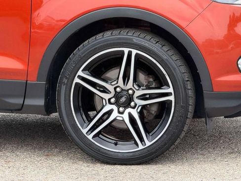 Used 2019 Ford Escape SEL AWD/4WD image 9