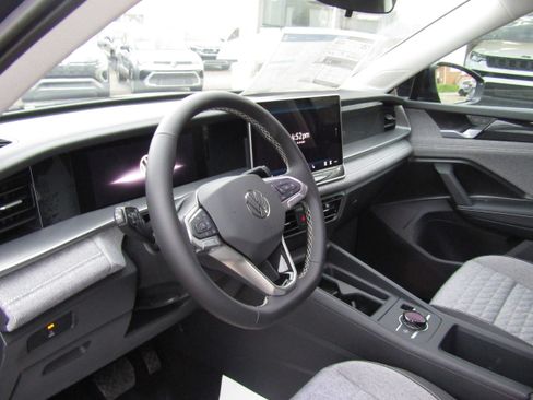 New 2026 Volkswagen Tiguan S AWD/4WD image 16