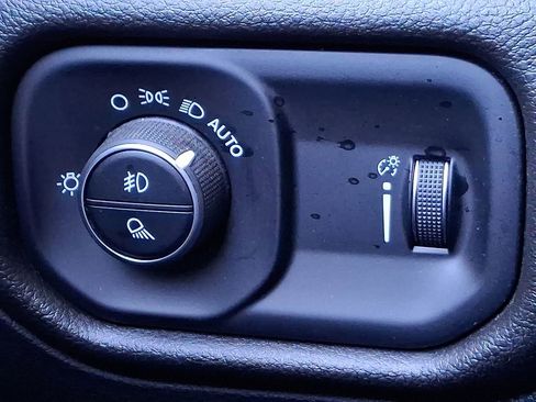 Used 2022 RAM 1500 Big Horn image 23