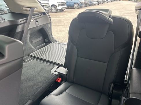 Used 2021 Volvo XC90 T6 Momentum w/ Protection Package Premier image 31
