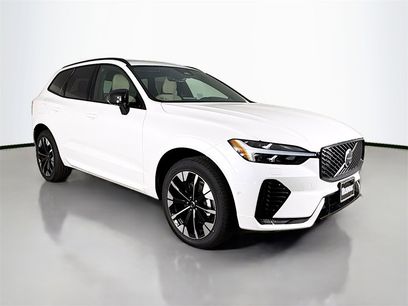 New 2026 Volvo XC60 B5 Plus w/ Climate Package PRO