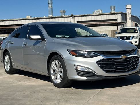 Used 2021 Chevrolet Malibu LT FWD image 10