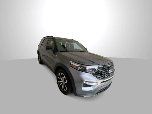 Used 2022 Ford Explorer ST-Line AWD/4WD image 2