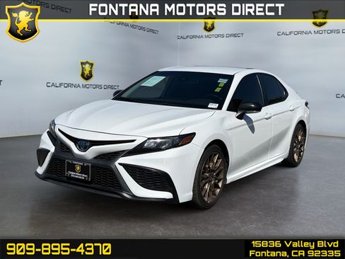 Used 2023 Toyota Camry SE w/ Convenience Package FWD image 1